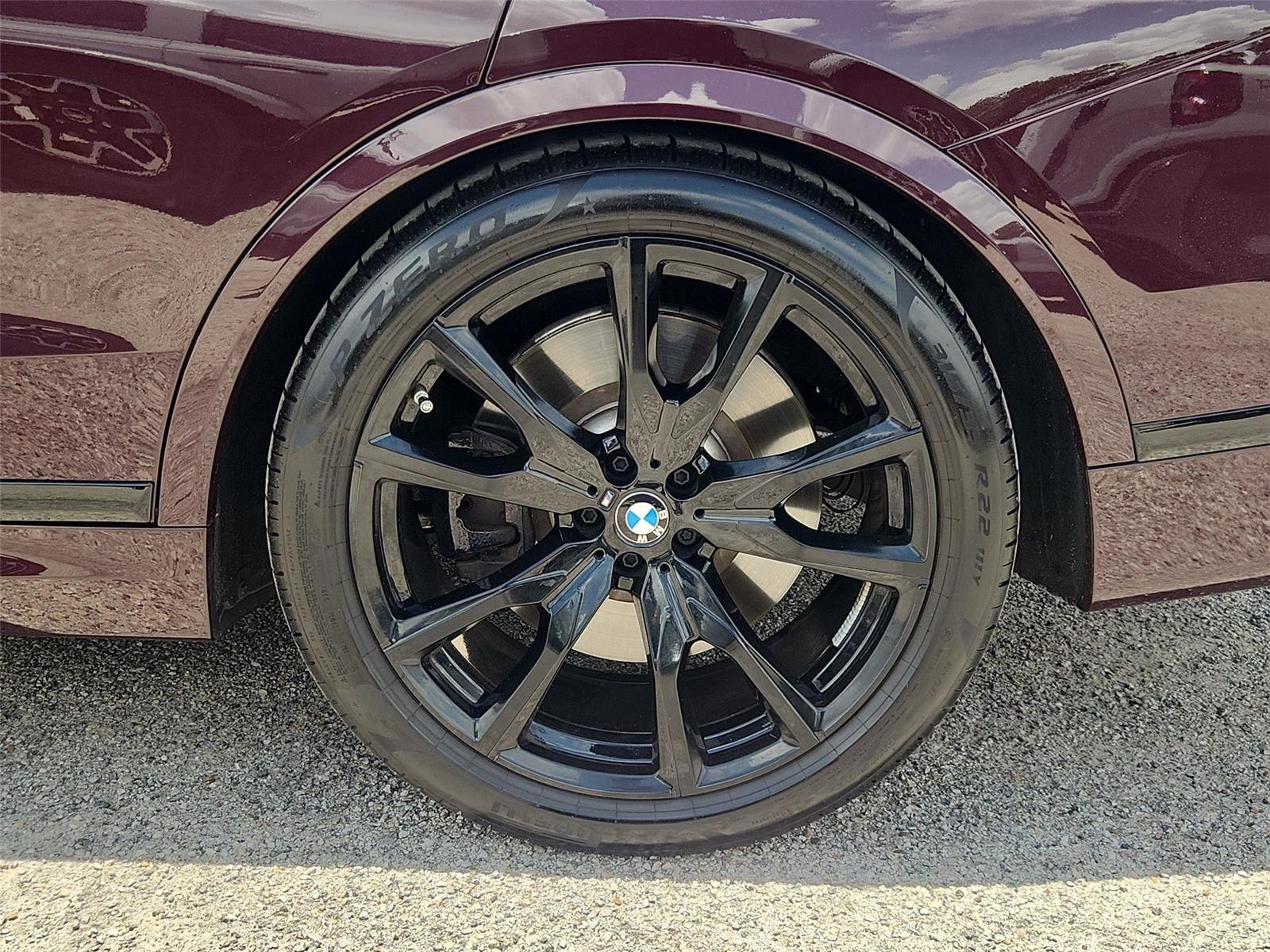 2025 BMW X7 M60i
