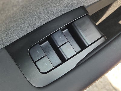 2025 Tesla MODEL3 Base