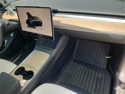 2024 Tesla Model Y Performance