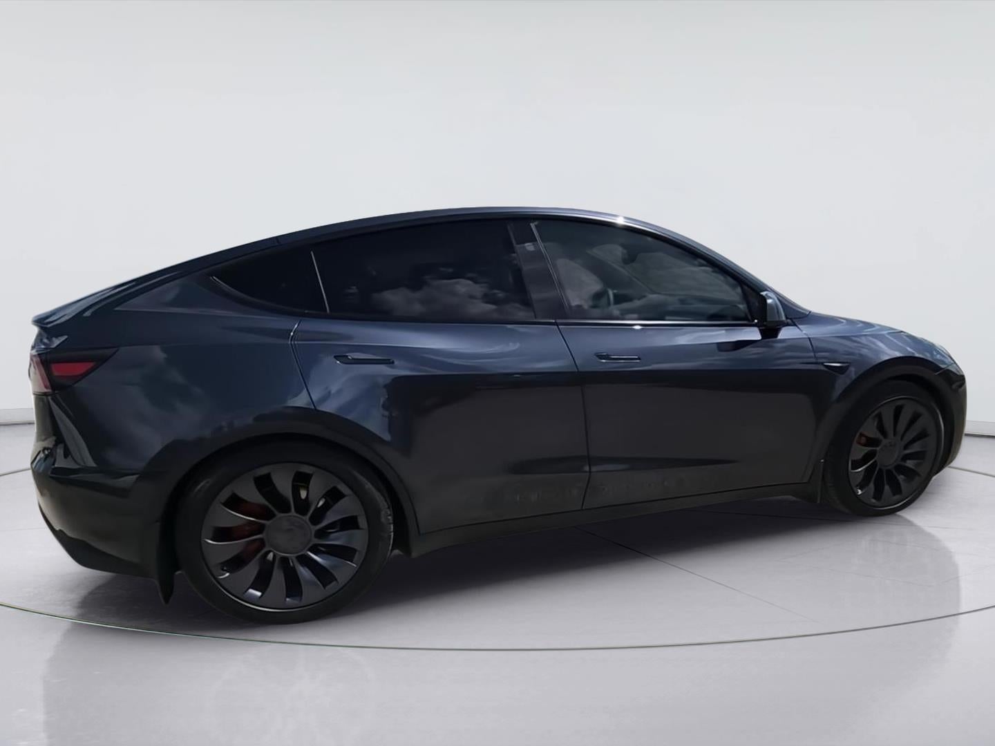 2024 Tesla Model Y Performance