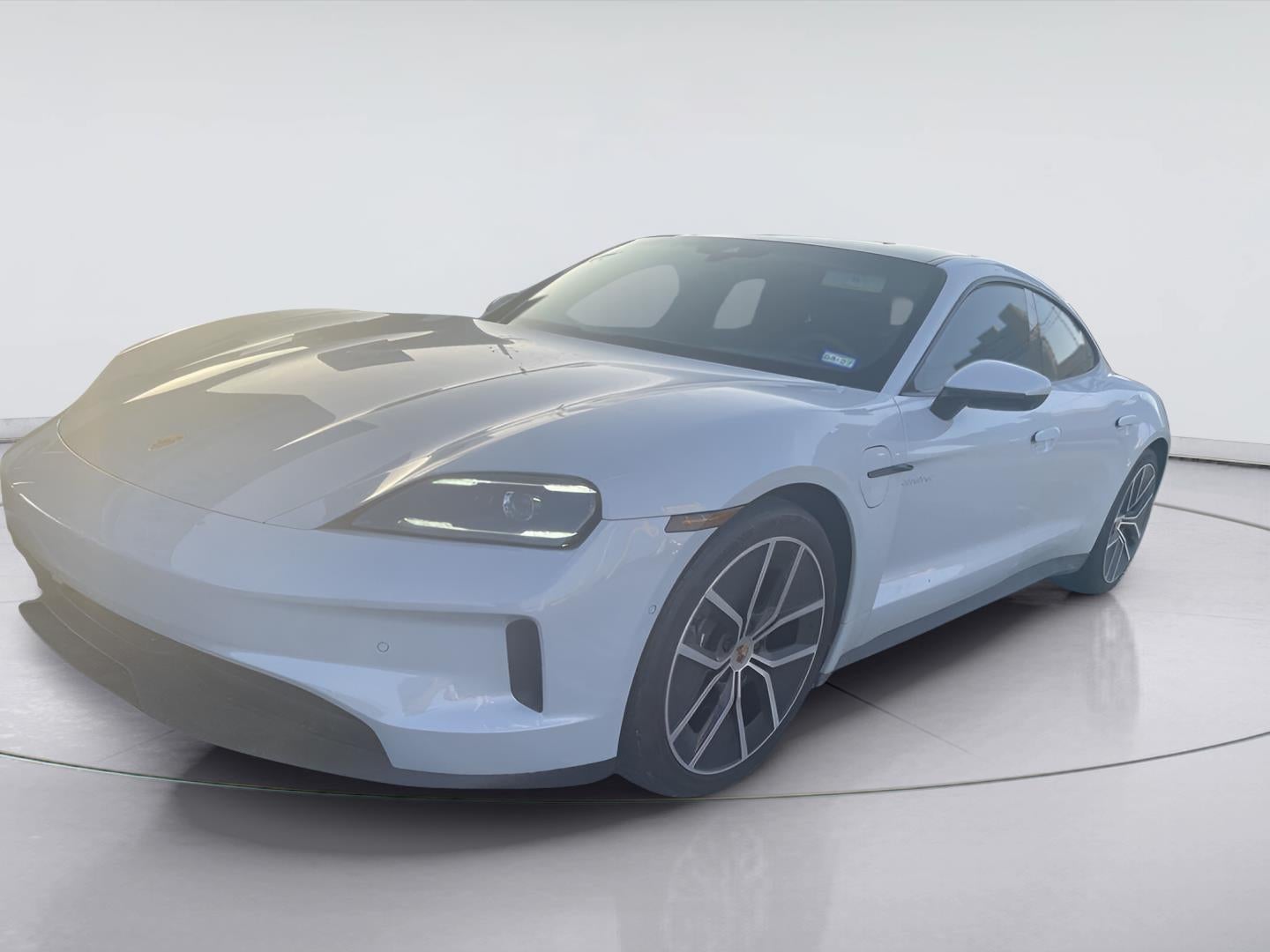 2025 Porsche Taycan 4