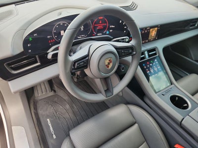 2025 Porsche Taycan 4