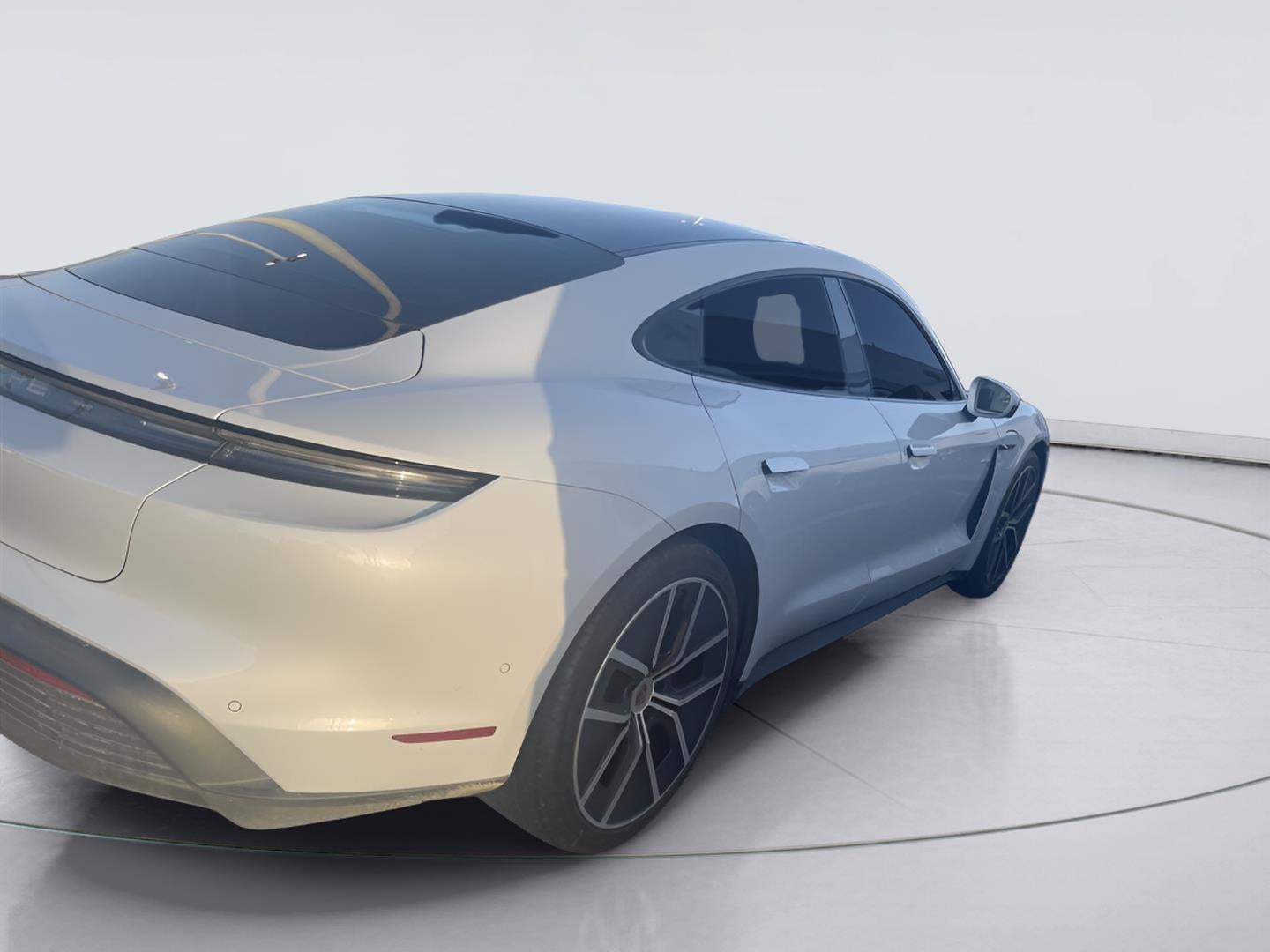 2025 Porsche Taycan 4
