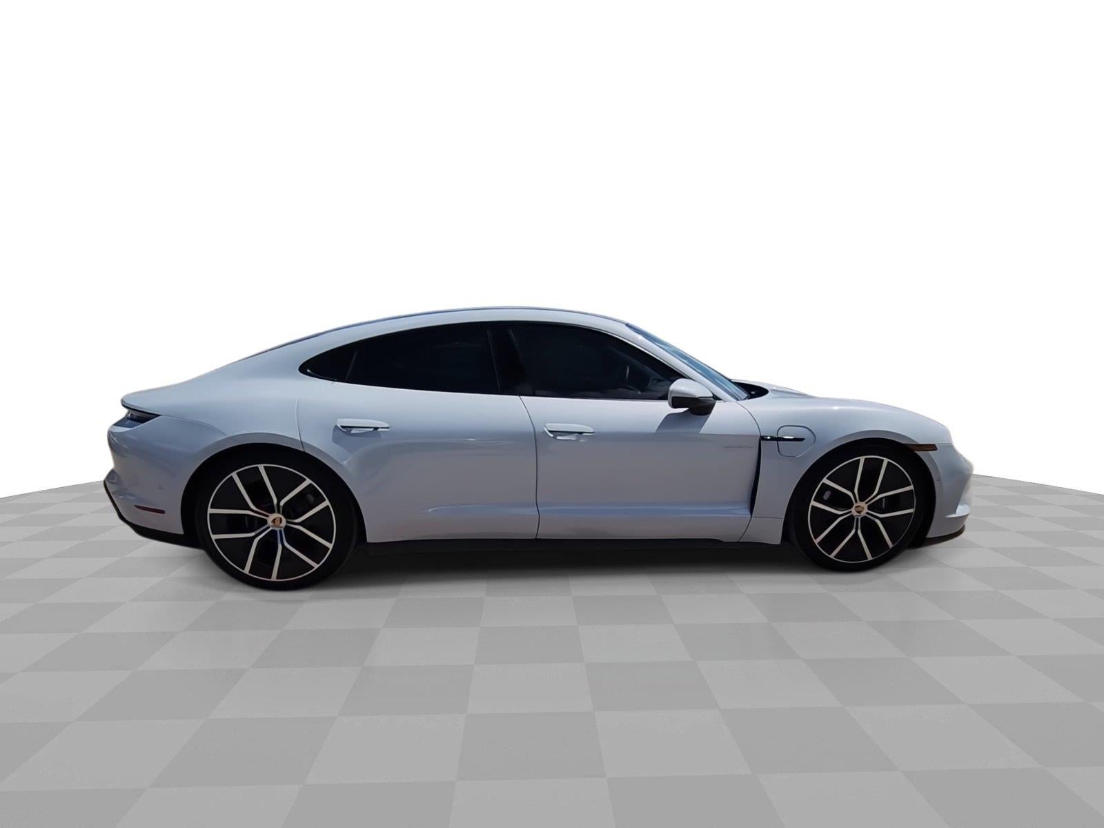 2025 Porsche Taycan 4
