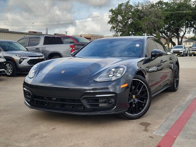 2023 Porsche Panamera Platinum Edition