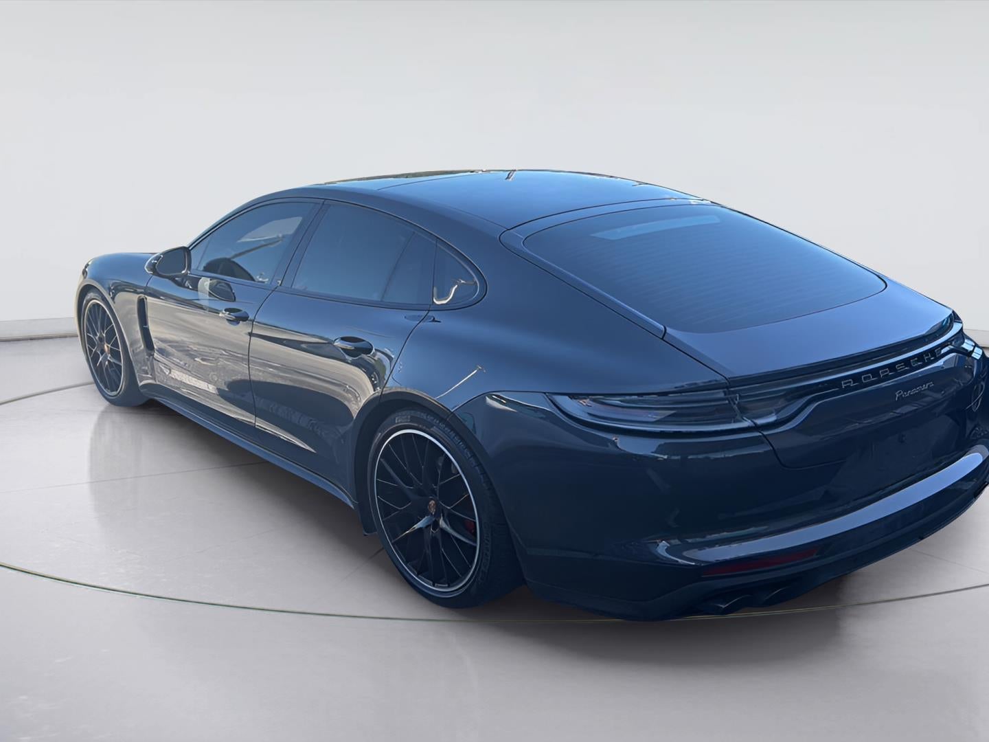 2023 Porsche Panamera Platinum Edition