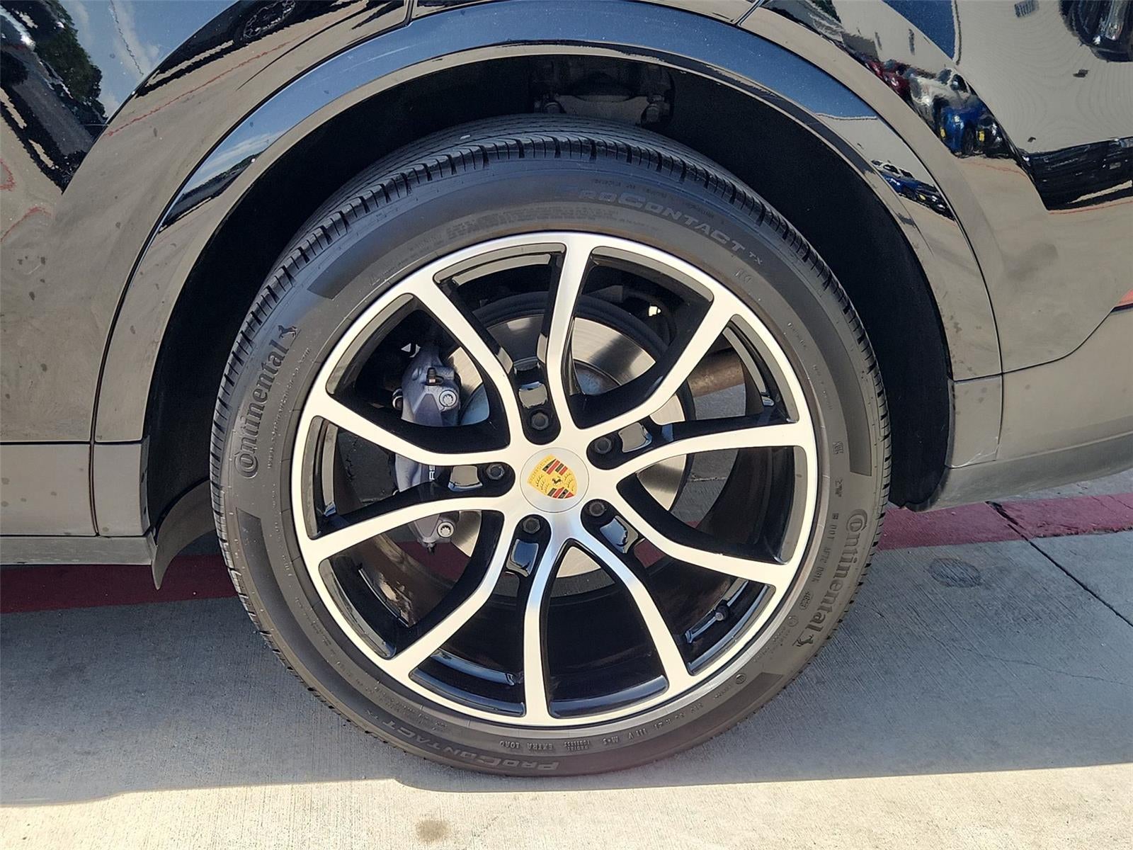2022 Porsche Cayenne Base