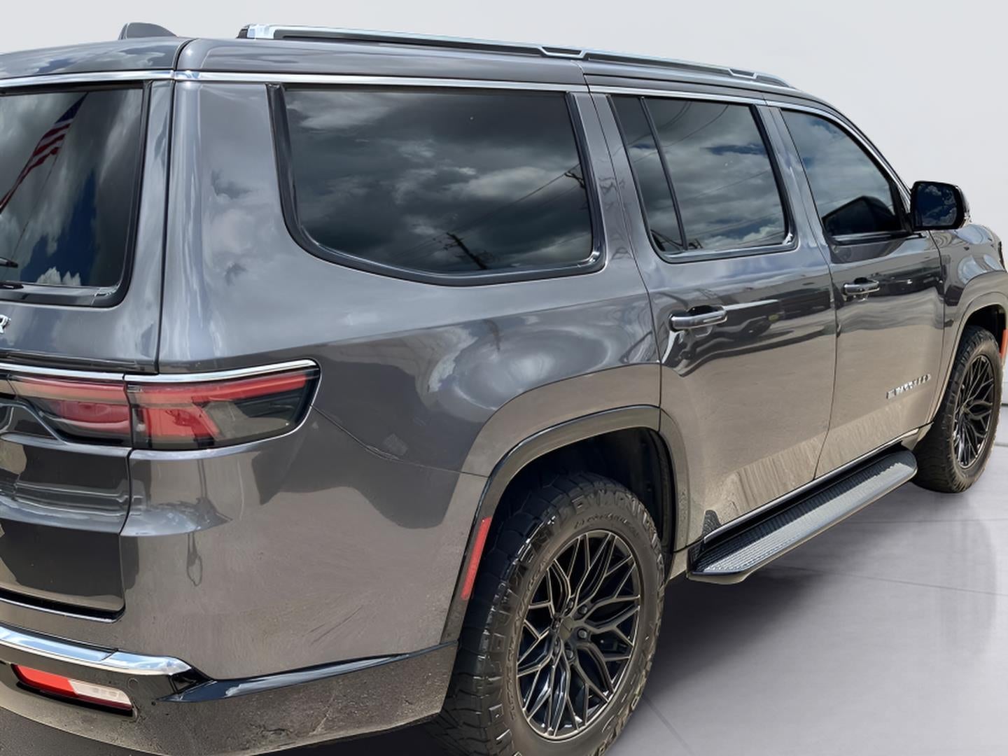 2023 Jeep Wagoneer BASE