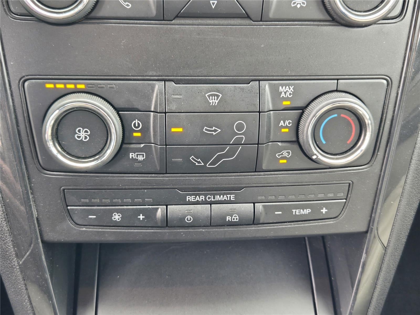 2018 Ford Explorer Base