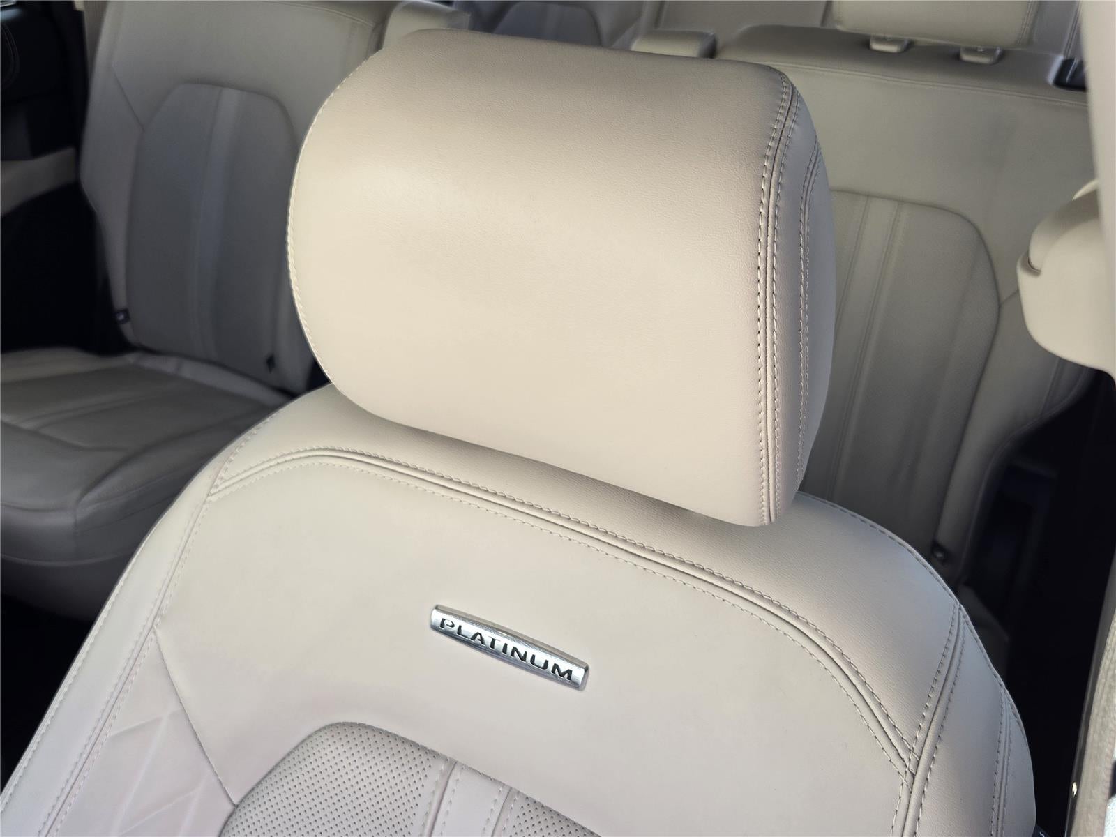 2022 Ford Expedition Max Platinum