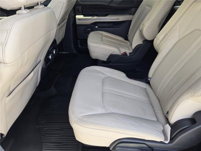2022 Ford Expedition Max Platinum