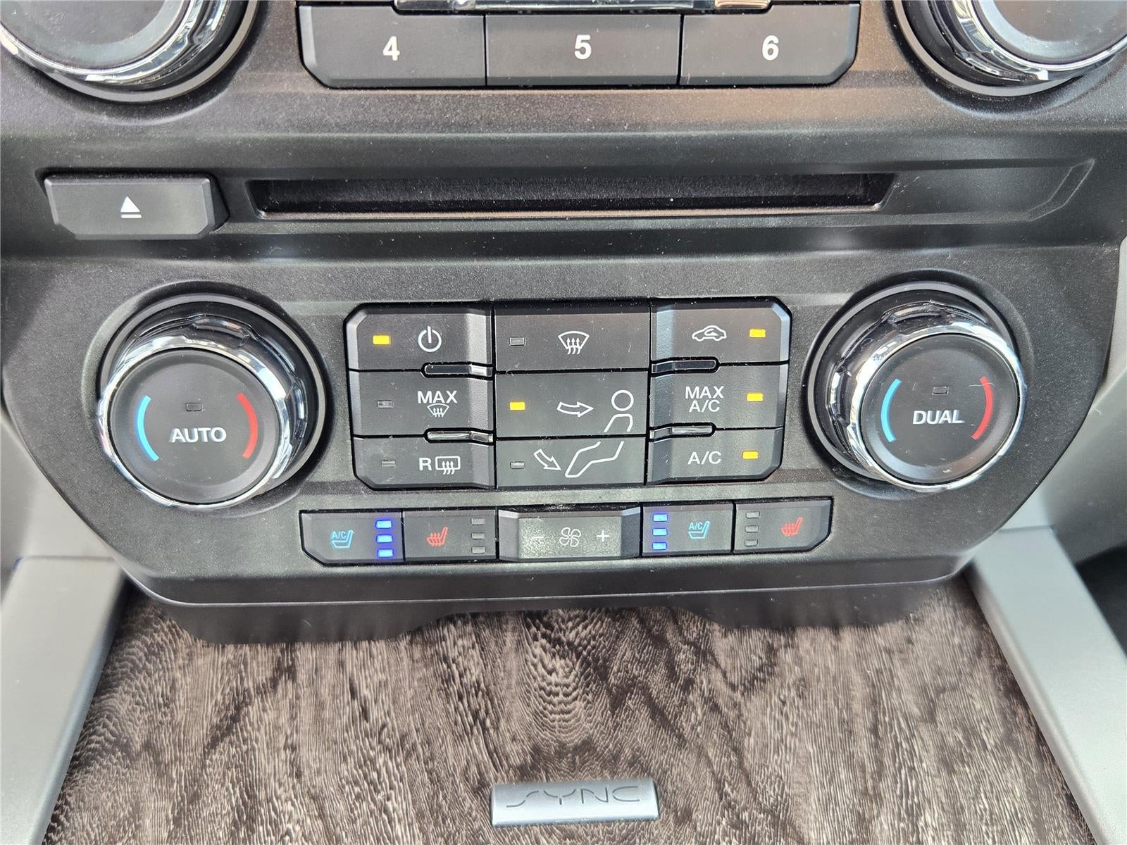 2018 Ford Super Duty F-250 SRW LARIAT
