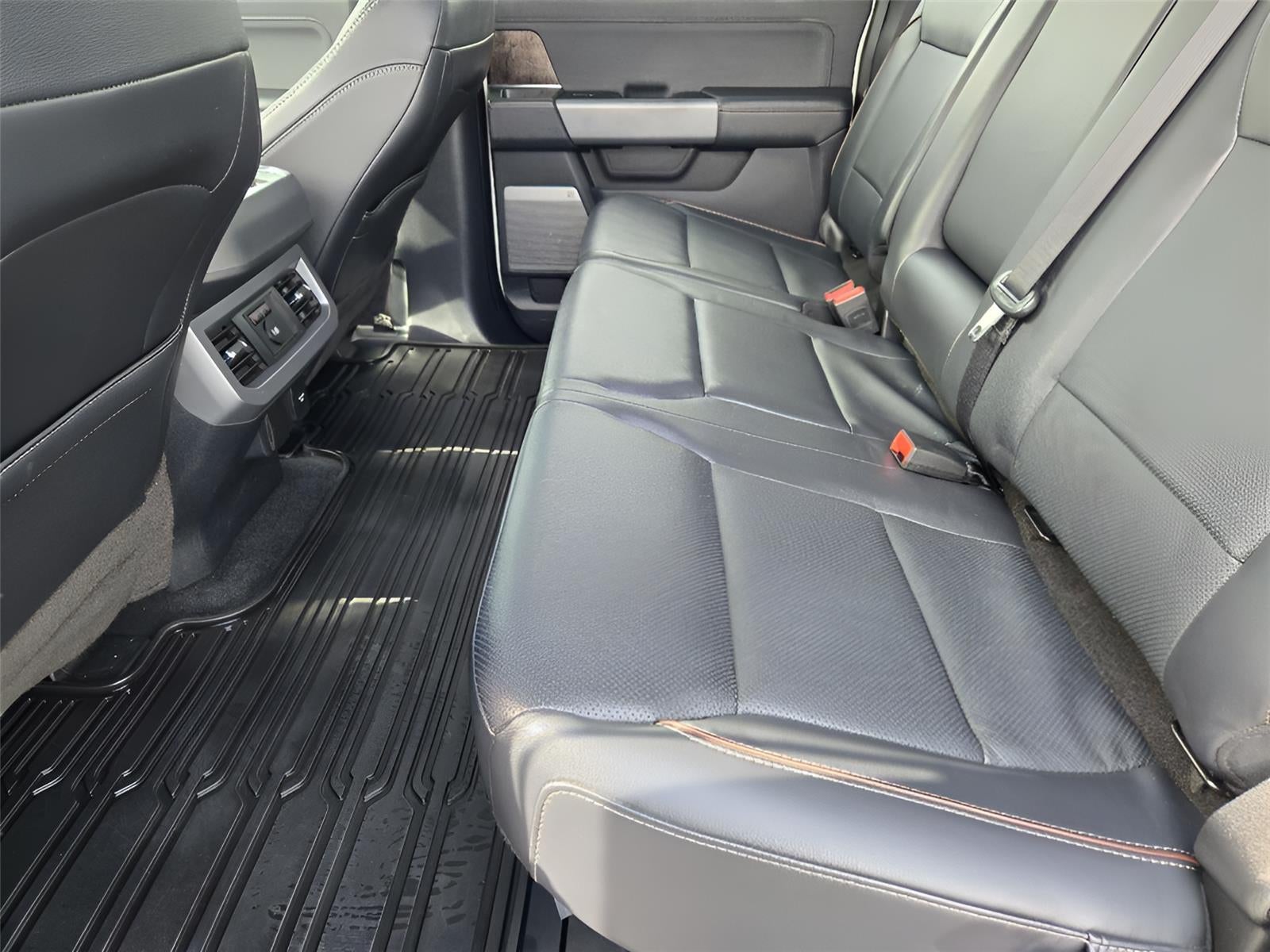 2023 Ford Super Duty F-250 Lariat
