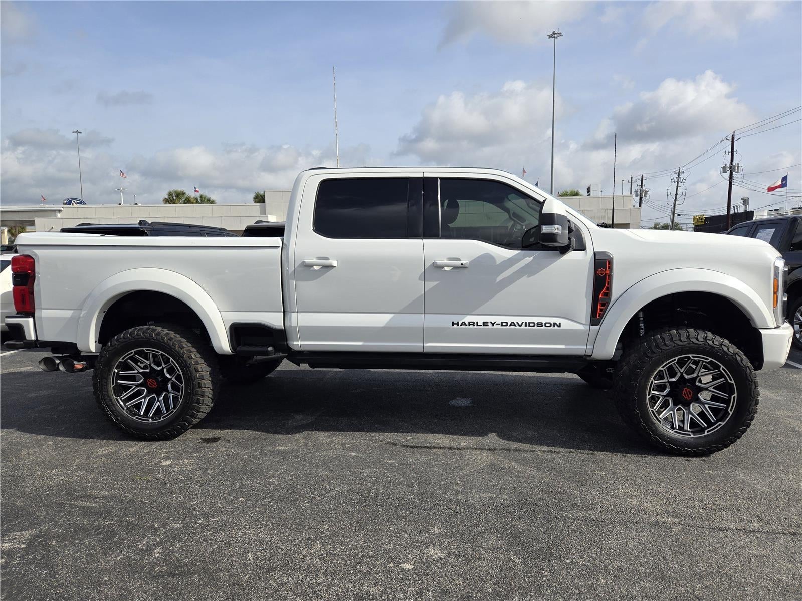 2023 Ford Super Duty F-250 Lariat