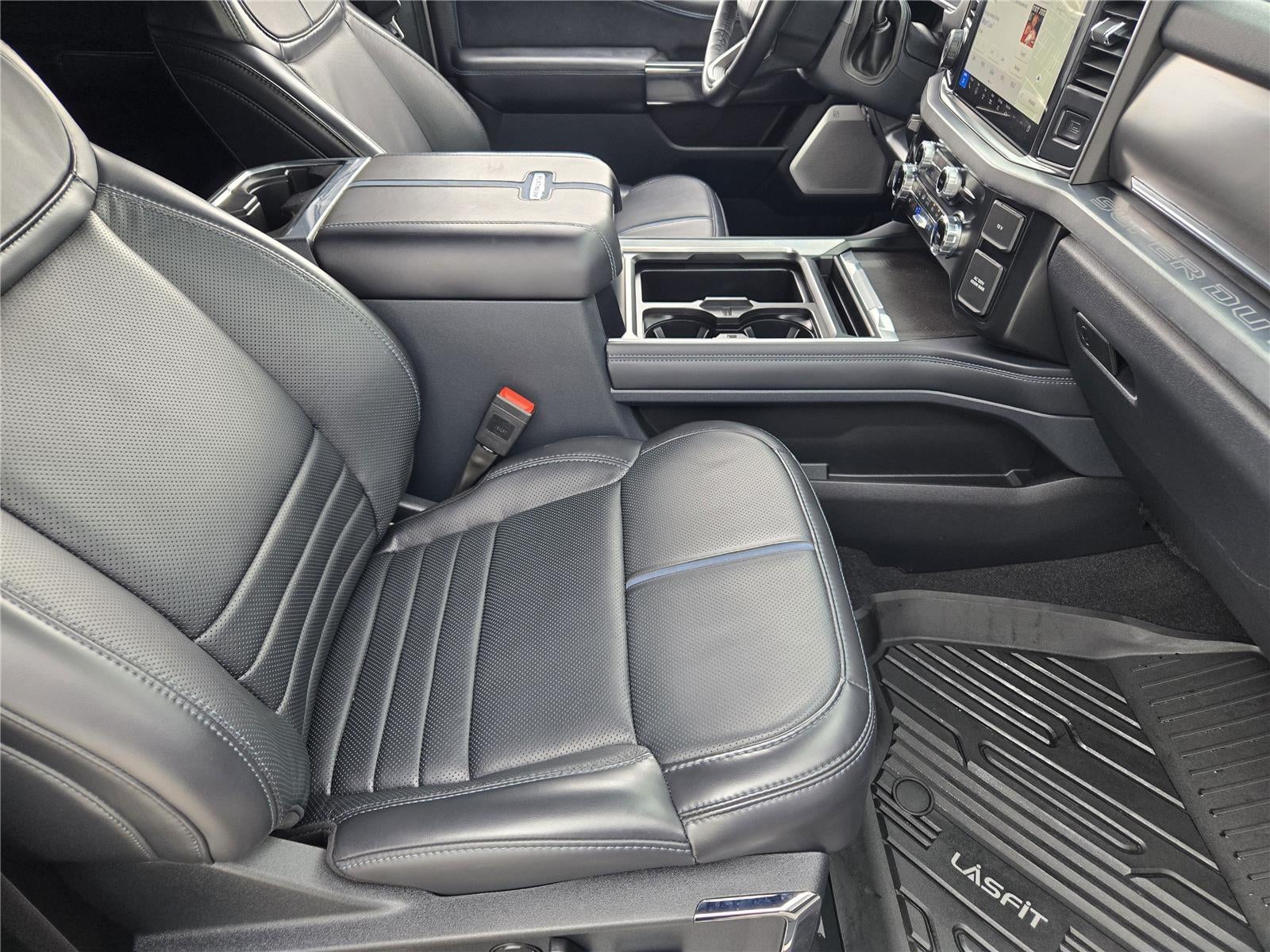 2025 Ford Super Duty F-250 Platinum