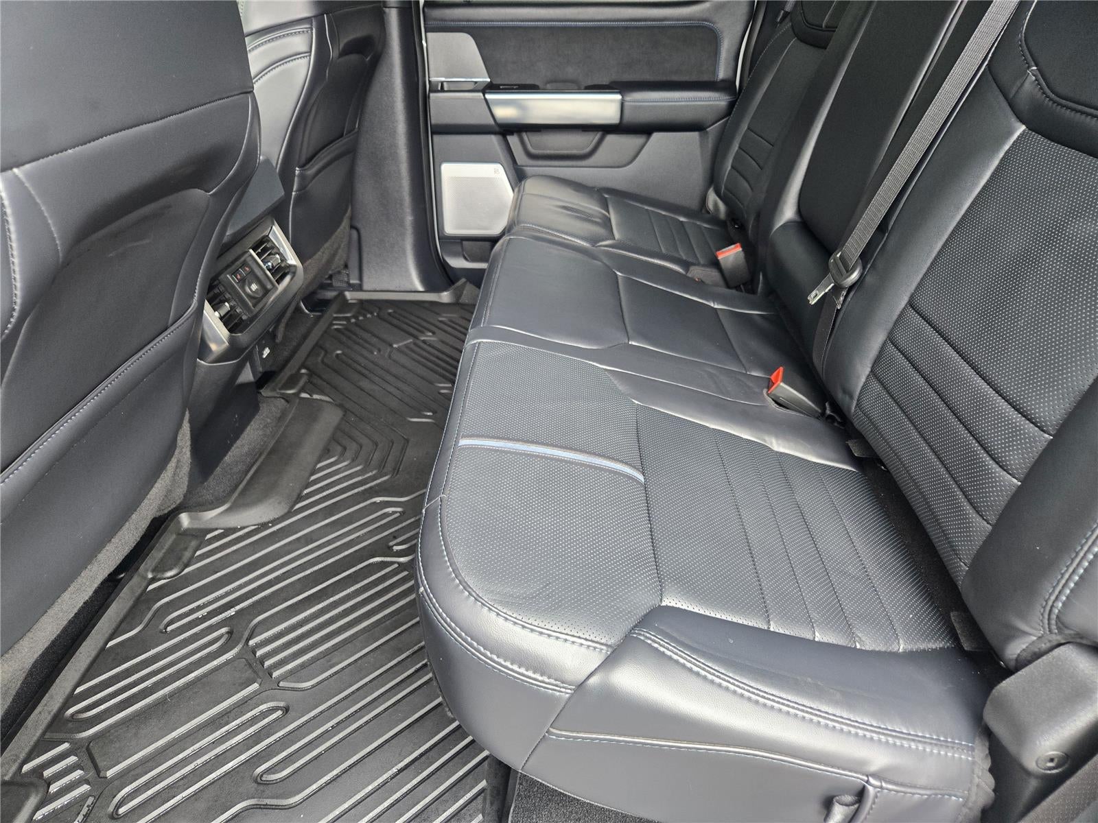 2025 Ford Super Duty F-250 Platinum