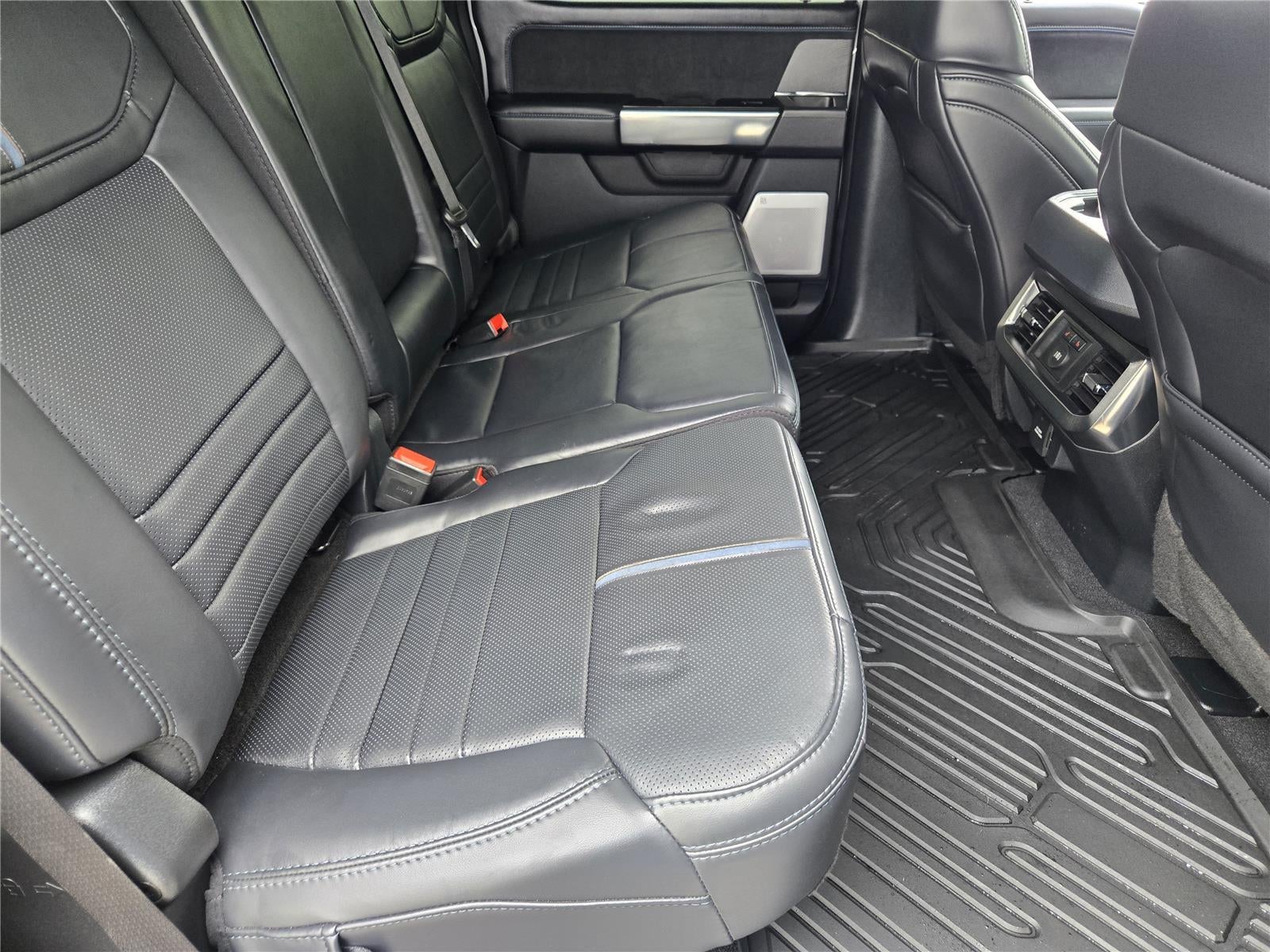 2025 Ford Super Duty F-250 Platinum