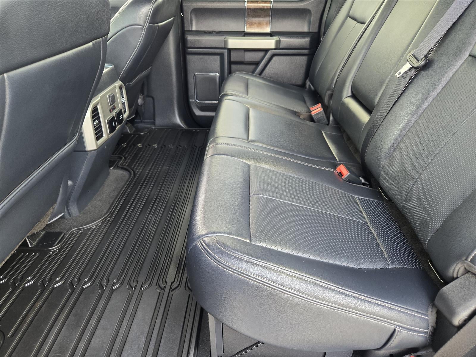 2022 Ford Super Duty F-350 Lariat