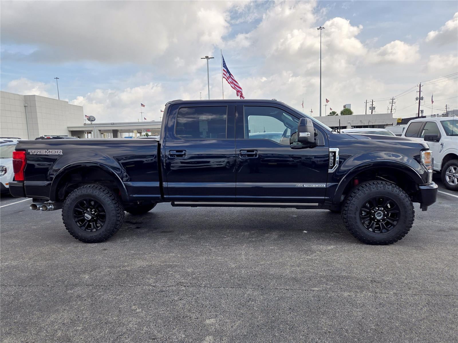 2022 Ford Super Duty F-350 Lariat