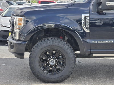 2022 Ford Super Duty F-350 Lariat