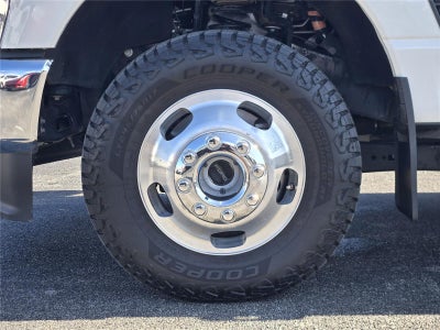 2026 Ford Super Duty F-350 DRW Lariat