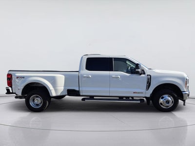 2026 Ford Super Duty F-350 DRW Lariat