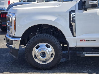 2026 Ford Super Duty F-350 DRW Lariat