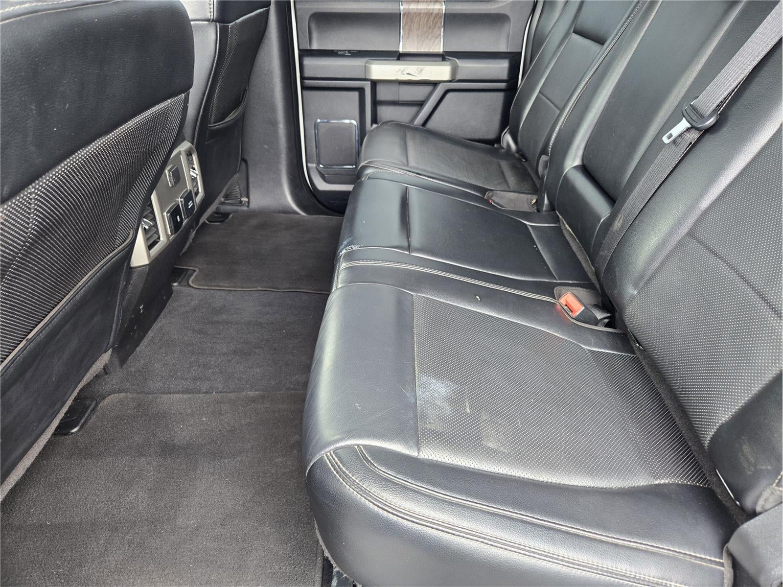 2019 Ford Super Duty F-450 DRW Lariat