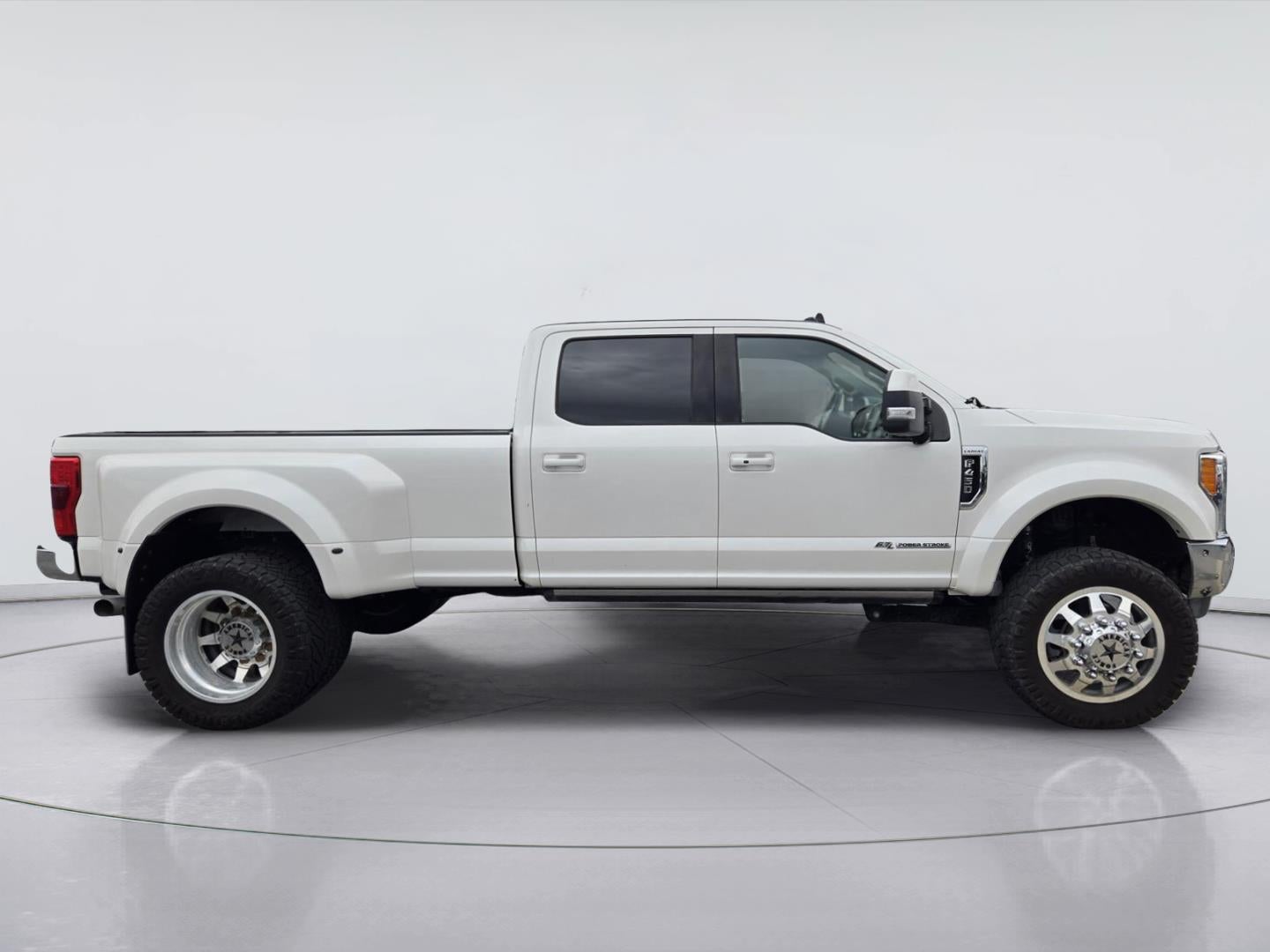 2019 Ford Super Duty F-450 DRW Lariat