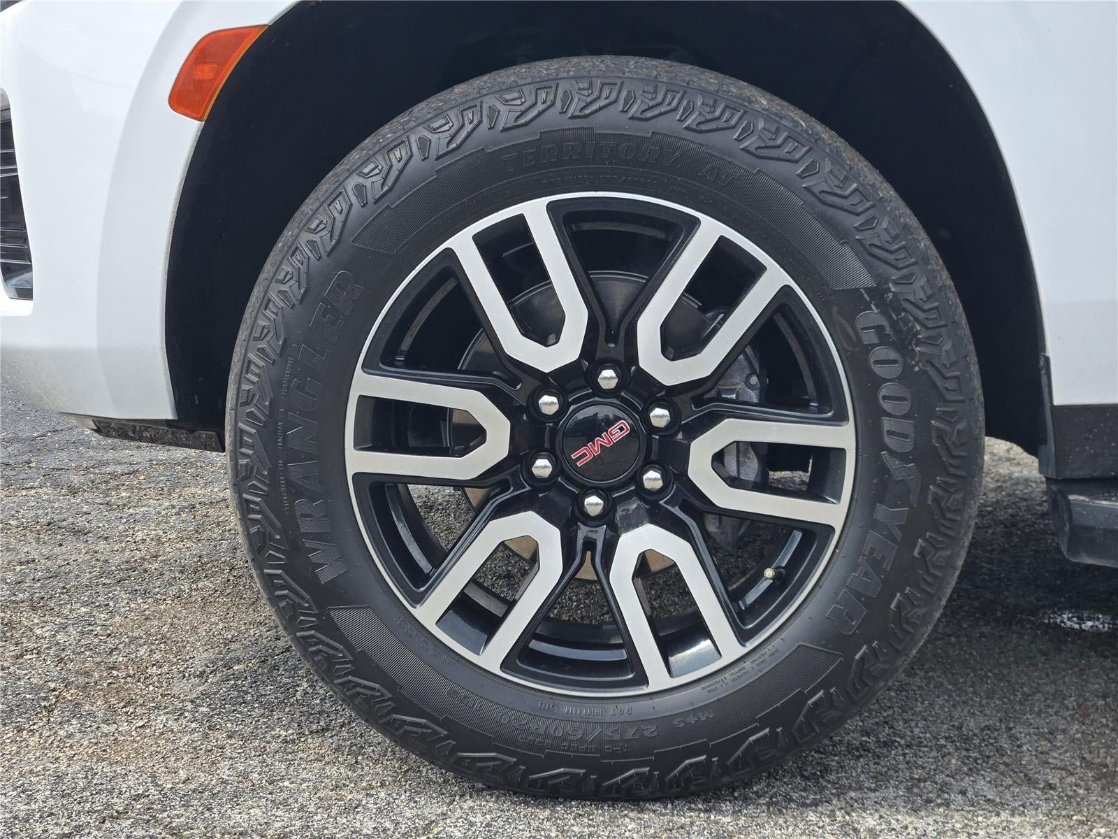 2024 GMC Yukon AT4
