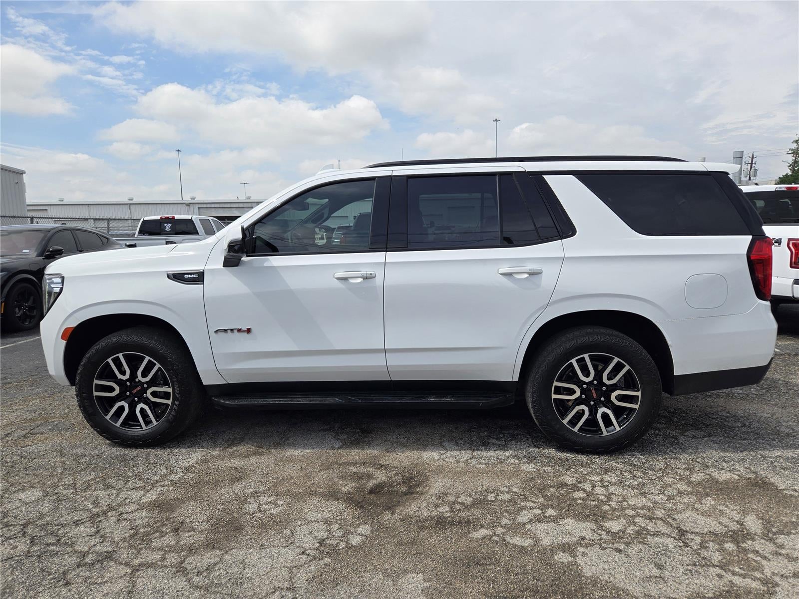 2024 GMC Yukon AT4