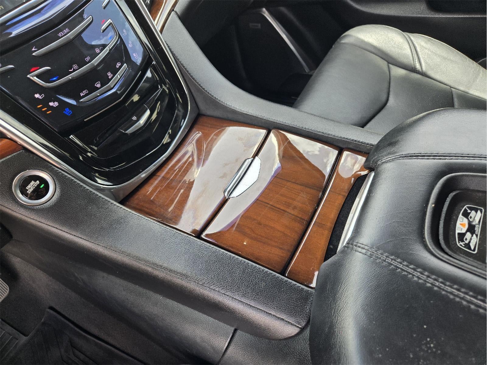 2018 Cadillac Escalade ESV Luxury