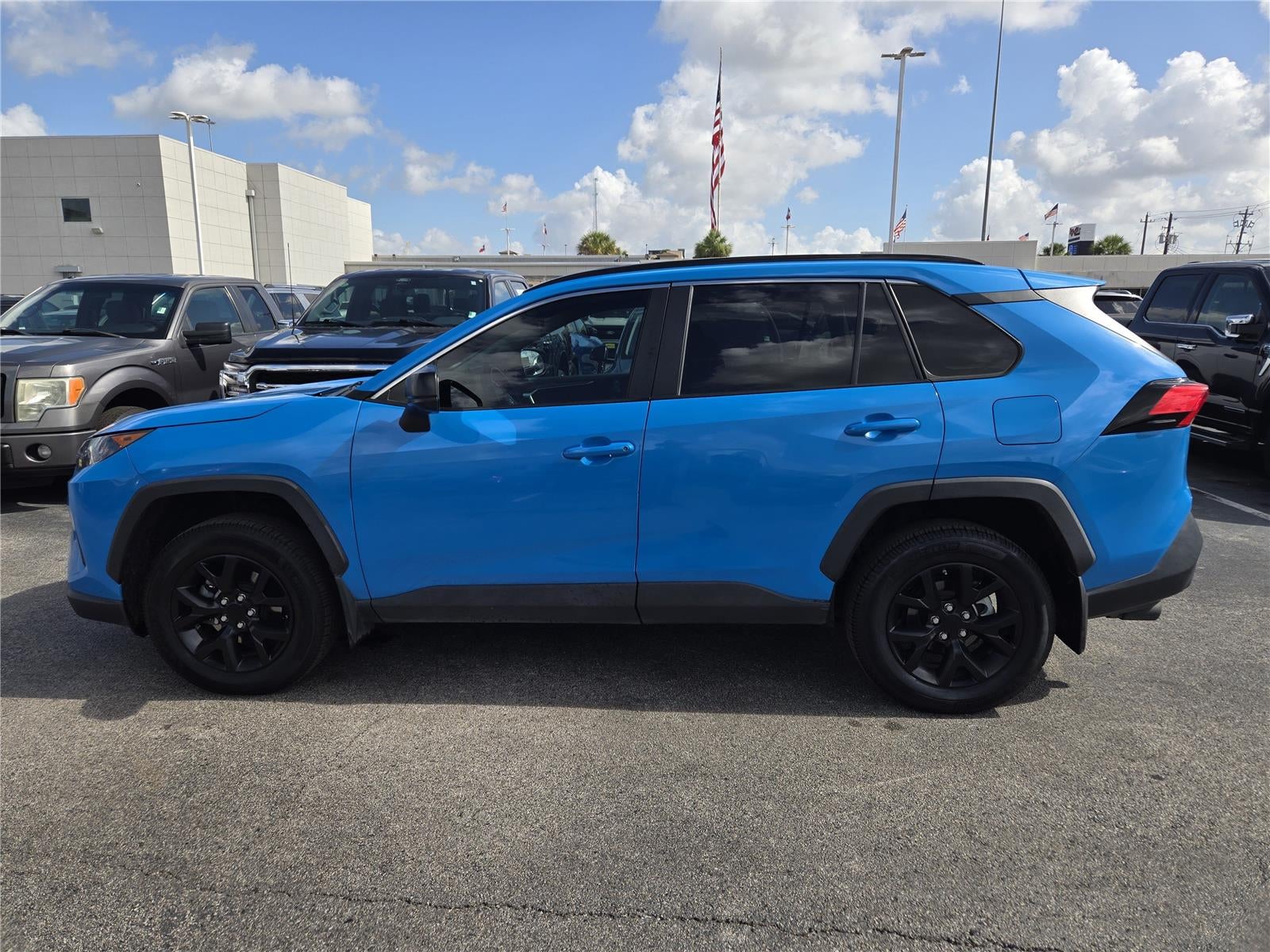 2021 Toyota RAV4 LE