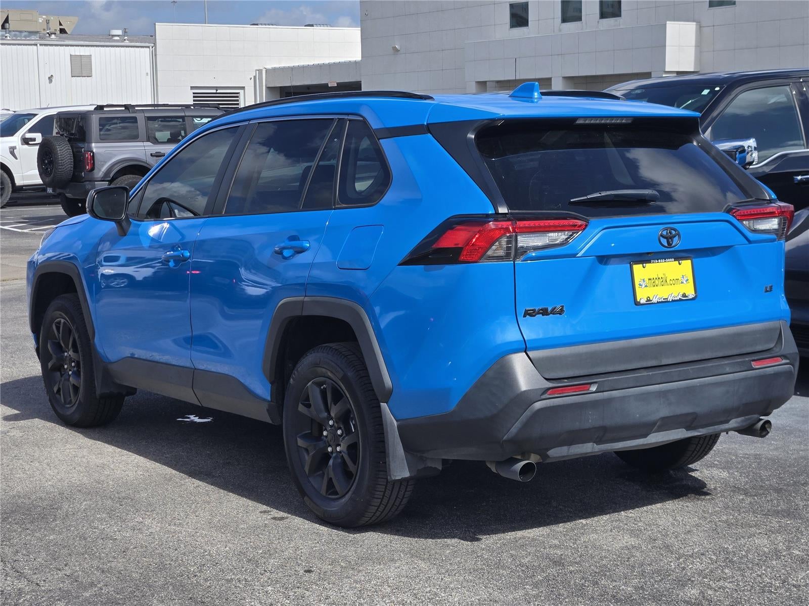 2021 Toyota RAV4 LE