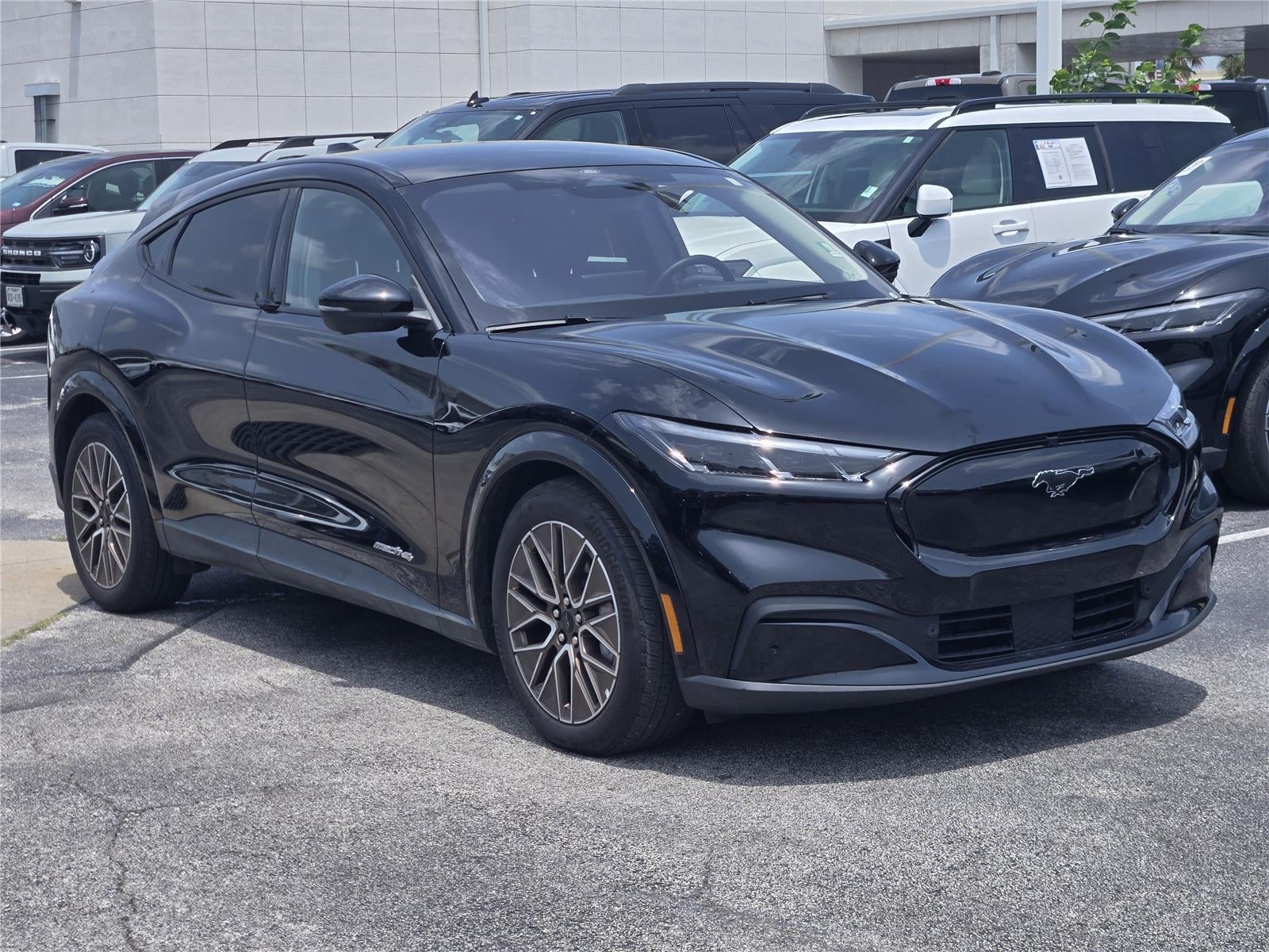 2025 Ford MUSTANG MACH-E PREMIUM