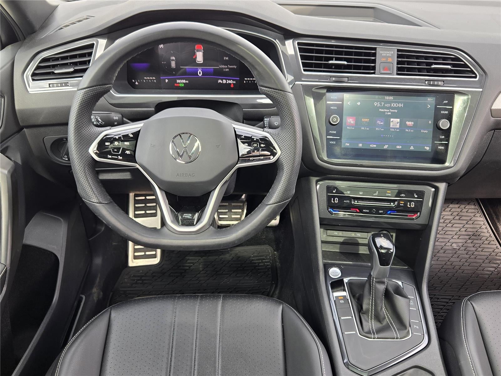2023 Volkswagen Tiguan 2.0T SE R-Line Black