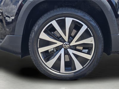 2023 Volkswagen TAOS SE