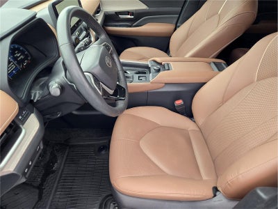 2024 Toyota HIGHLANDER Base