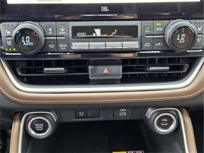 2024 Toyota HIGHLANDER Base
