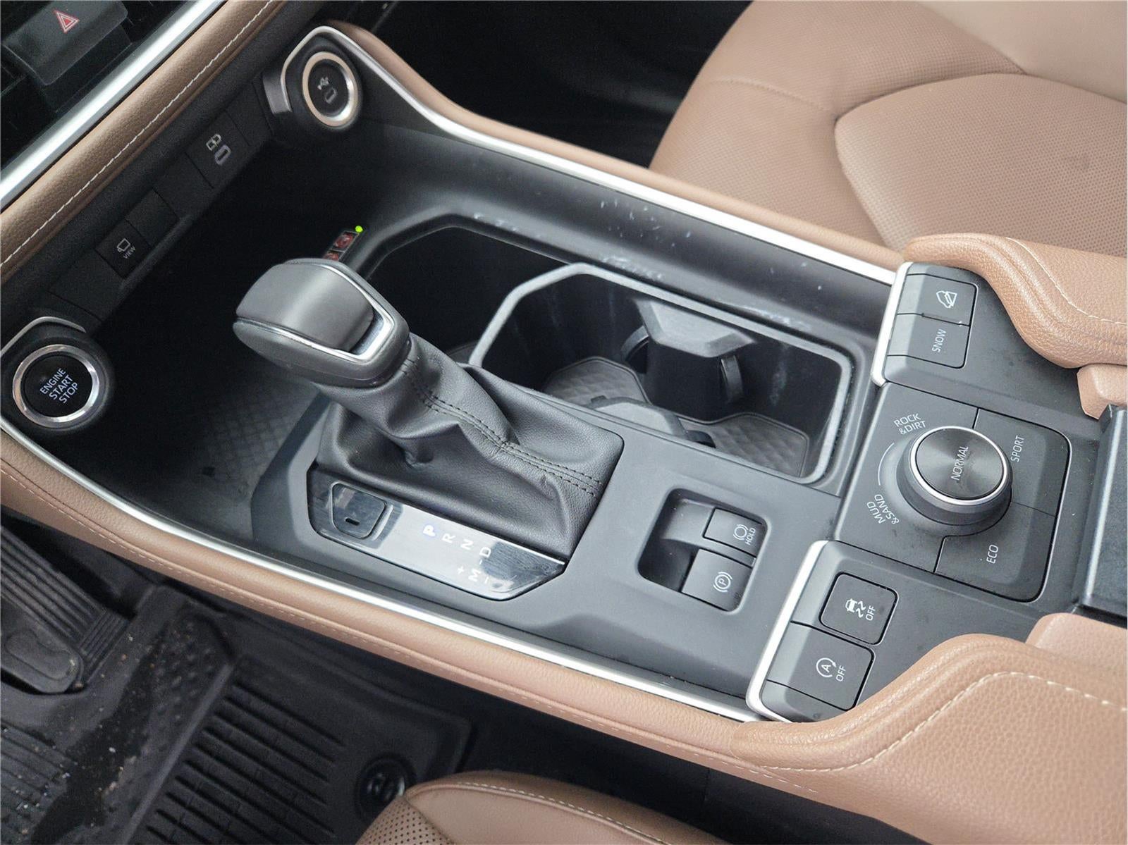 2024 Toyota HIGHLANDER Base