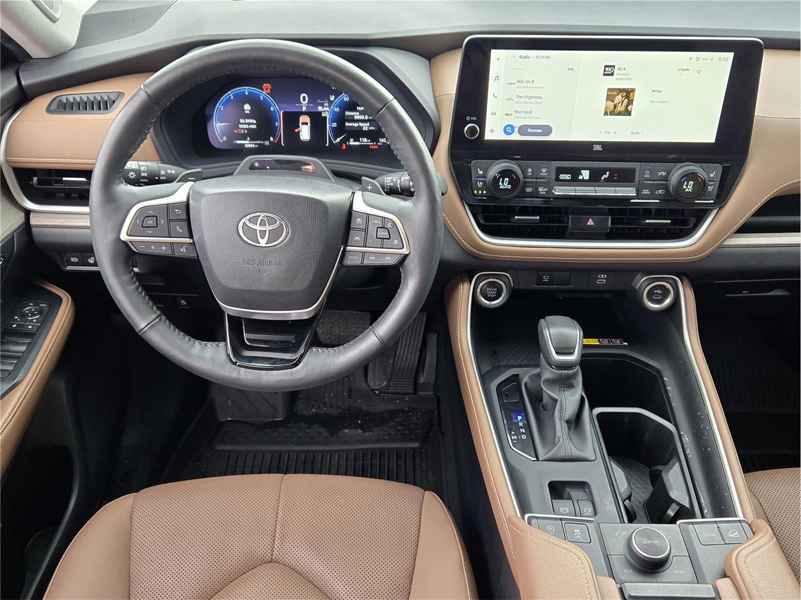 2024 Toyota HIGHLANDER Base