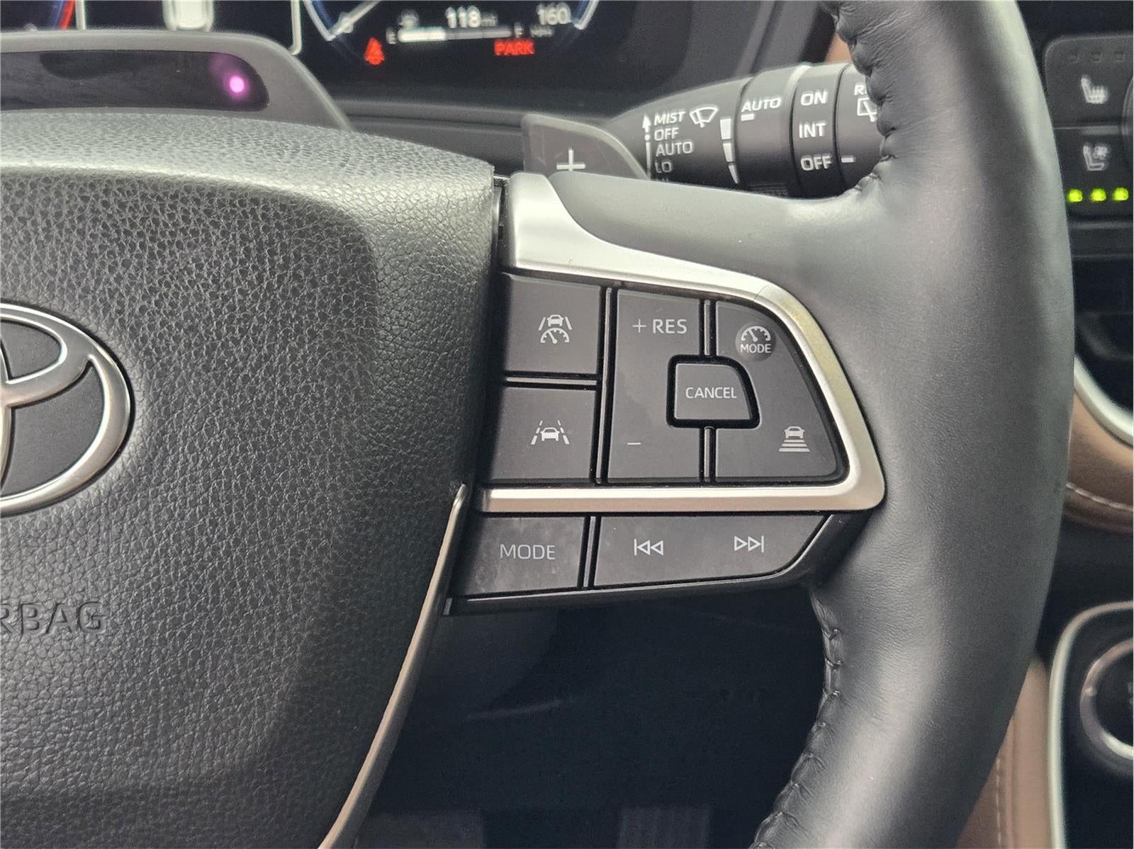 2024 Toyota HIGHLANDER Base