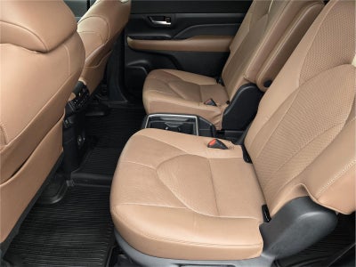 2024 Toyota HIGHLANDER Base