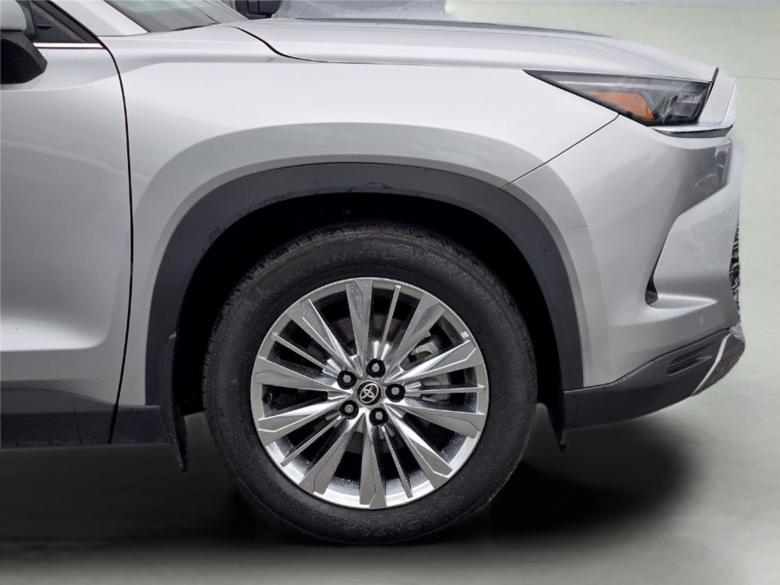 2024 Toyota HIGHLANDER Base