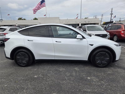 2026 Tesla Model Y Premium