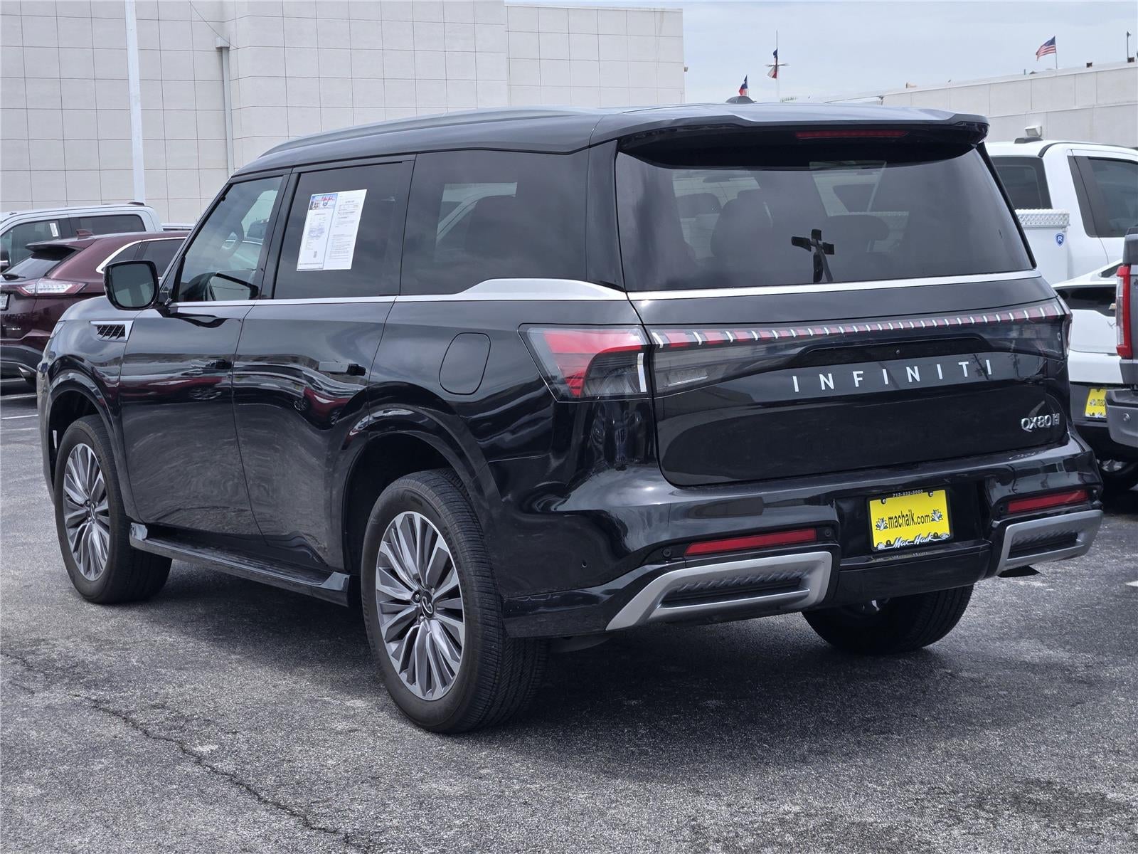 2025 INFINITI QX80 SENSORY