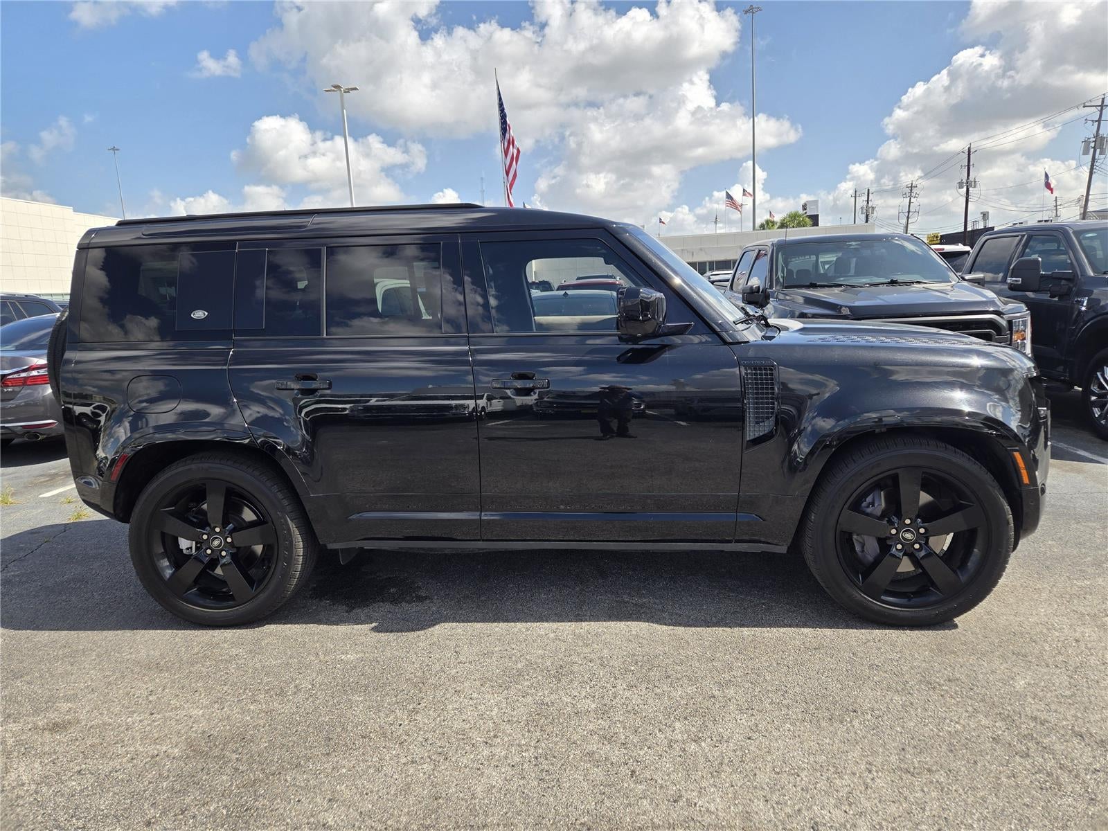 2022 Land Rover Defender X-Dynamic HSE