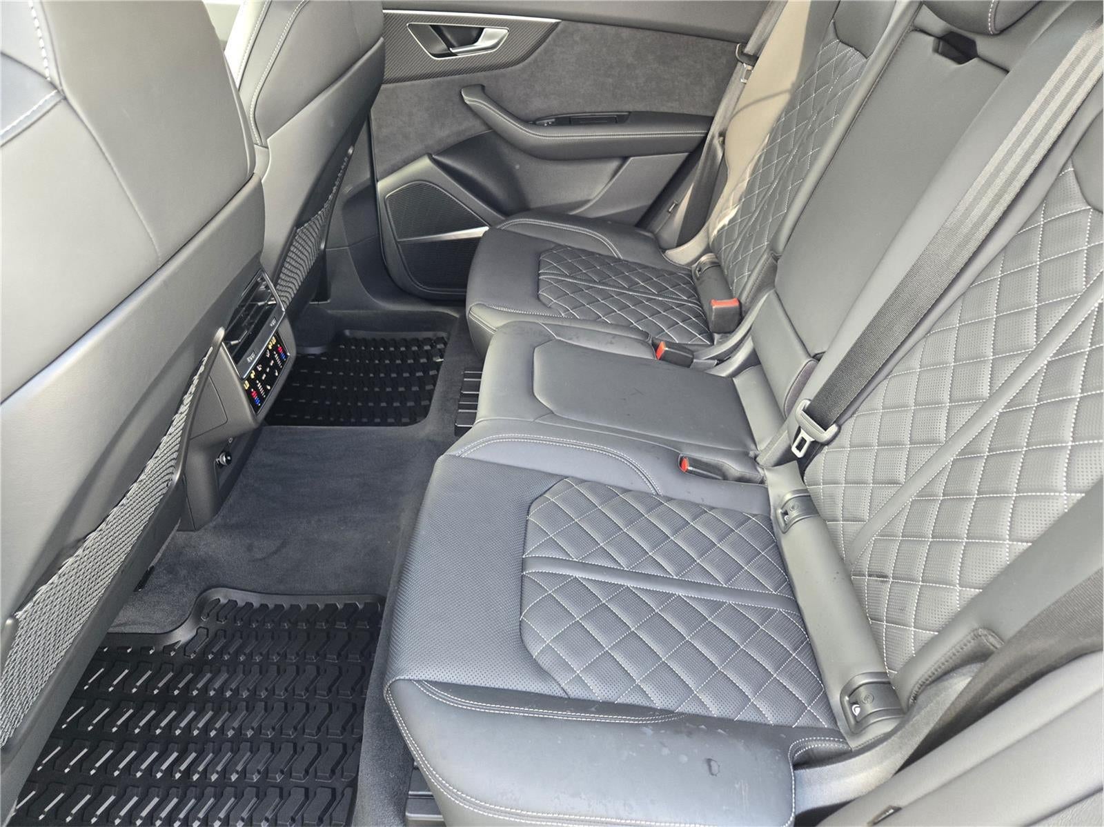 2025 Audi SQ8 Prestige