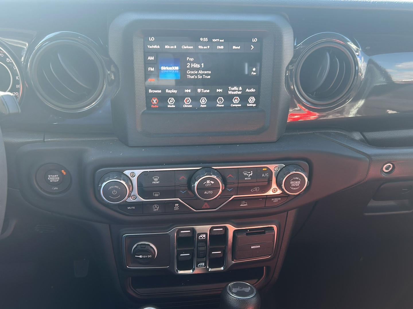 2023 Jeep Wrangler Sport Altitude
