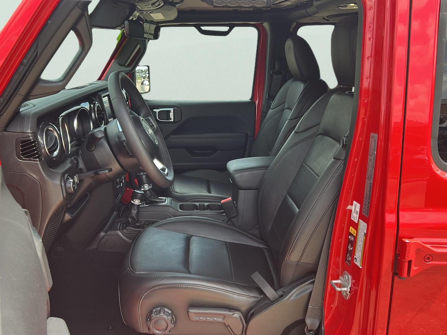 2023 Jeep Wrangler Sahara Altitude
